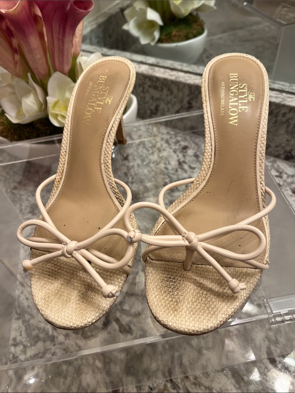ANTONIO MELANI Cream Bow Open-Toe Mules